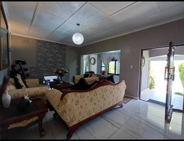 4 BEDROOM PROPERTY TO RENT IN DURBAN NORTH